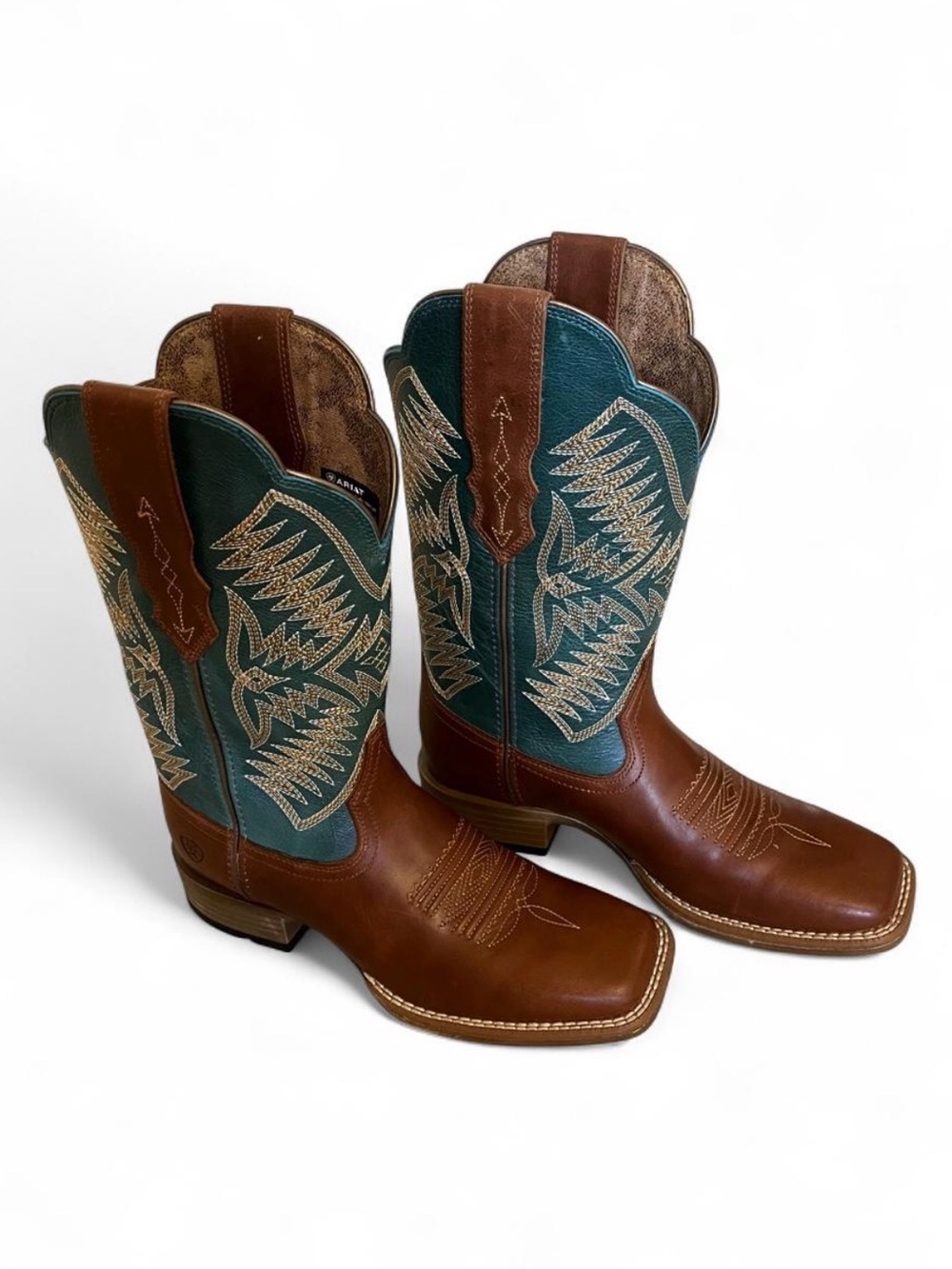 6.5 ARIAT WOMEN'S ODESSA STRETCHFIT PERFORMANCE WESTERN BOOT